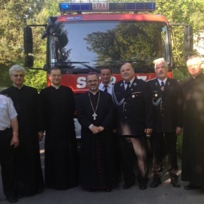 Bp Białasik w naszych parafiach