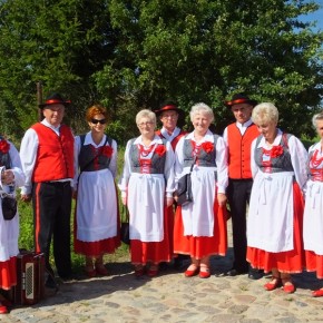 GŁOSUJEMY NA CZERWONĄ RÓŻĘ