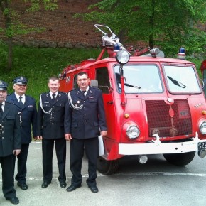 JELCZ Z CERKWICY GWIAZDĄ