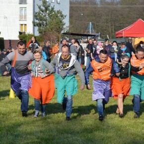 BIAŁO-CZERWONA MAJÓWKA NA WESOŁO