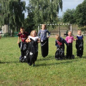 PIKNIK W SKROBOTOWIE