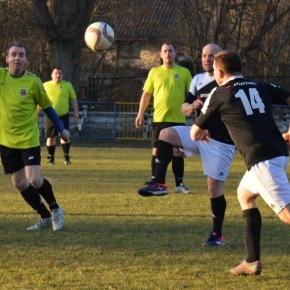 OLDBOJE BIZONA ZACZYNAJĄ OD ZWYCIĘSTWA