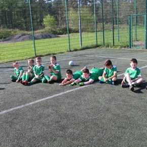 ŻAKI BIZONA CERKWICA LIDERAMI W SWOJEJ GRUPIE