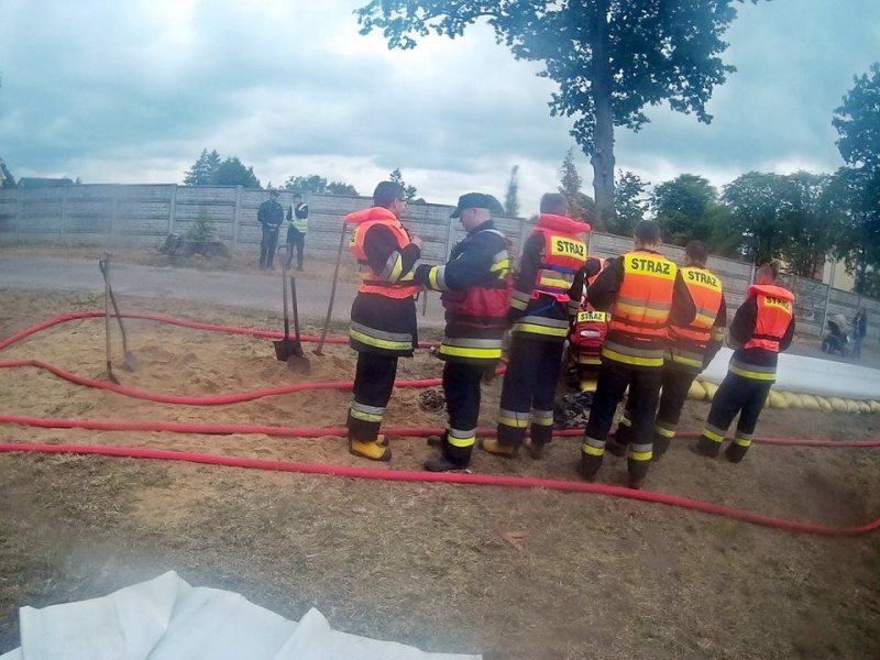 35294491_1747108225409344_2132291919177318400_n