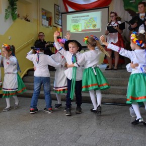 PIĘKNA NASZA POLSKA CAŁA