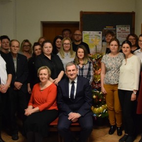 ŻYCZENIA OD WÓJTA LECHA PUZDROWSKIEGO I PRACOWNIKÓW URZĘDU GMINY