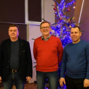 ŚWIĄTECZNE ŻYCZENIA OD RADNYCH Z KARNIC