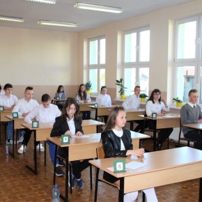 ROZPOCZĄŁ SIĘ EGZAMIN ÓSMOKLASISTY