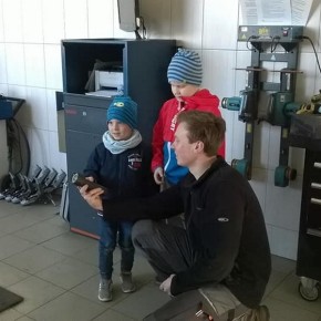 PRZEDSZKOLAKI POZNAJĄ ZAWODY