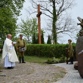 PAMIĘĆ I CZEŚĆ BOHATEROM