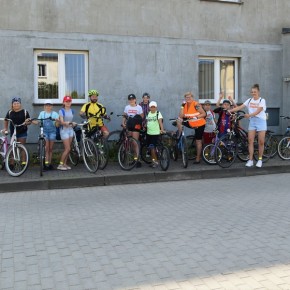 WYCIECZKA ROWEROWA NA ZAKOŃCZENIE WAKACJI WYCIECZKA ROWEROWA NA ZAKOŃCZENIE WAKACJI