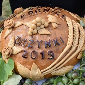 DOŻYNKOWE SPOTKANIE Z TRADYCJĄ