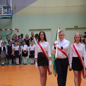 ROZPOCZĘCIE ROKU SZKOLNEGO W KARNICACH ROZPOCZĘCIE ROKU SZKOLNEGO W KARNICACH