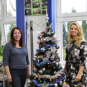 ŚWIĄTECZNE ŻYCZENIA OD PRACOWNIKÓW BIBLIOTEKI