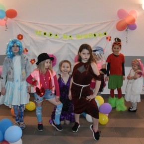 DZIECIĘCY POKAZ MODY W CZAPLINIE MAŁYM