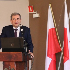 WÓJT LECH PUZDROWSKI UZYSKAŁ WOTUM ZAUFANIA I ABSOLUTORIUM