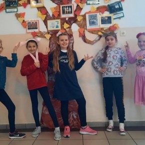 DZIEŃ KOBIET W KARNICKIEJ SZKOLE