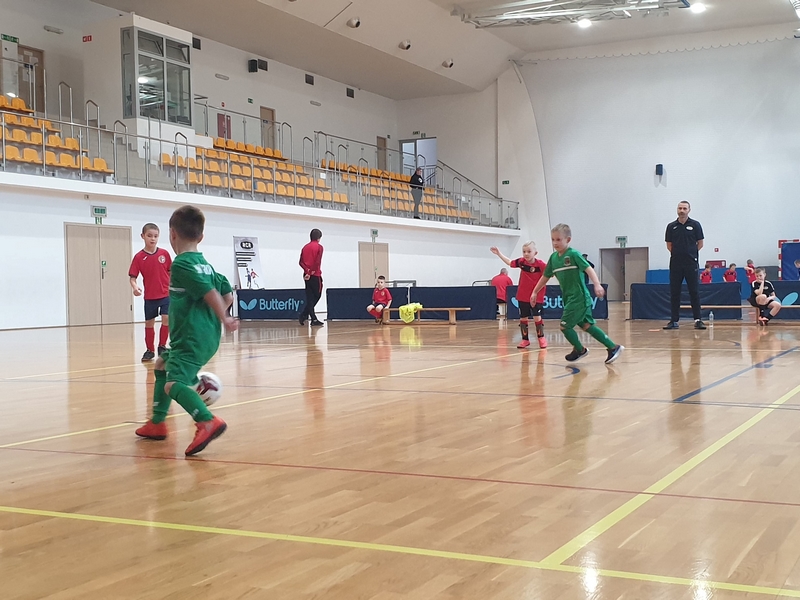 160610038_955113828630471