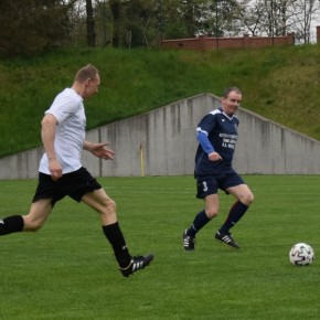 STRAŻACY Z KOSZALINA ZGASILI OLDBOJÓW BIZONA