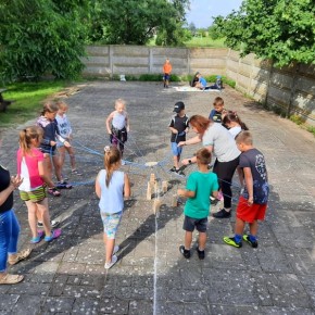 TURNIEJ GIER W PAPROTNIE TURNIEJ GIER W PAPROTNIE
