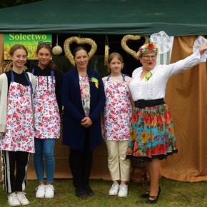 SOŁECTWA NA DOŻYNKACH: KARNICE SOŁECTWA NA DOŻYNKACH: KARNICE