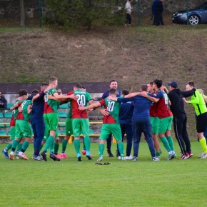 BIZON NA FALI – WICELIDER PO TRZECH MECZACH!