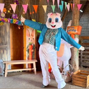 WIELKANOCNE SPOTKANIE Z ZAJĄCZKIEM W ZAGRODZIE EDUKACYJNEJ W SKALNIE