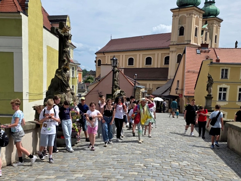 504361890_1455768122165247_6948163034779460785_n