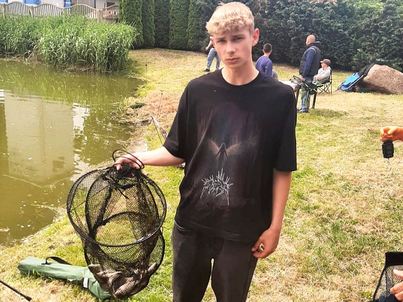 70c2afe7-3dab-48f1-9046-6fd48795baa1