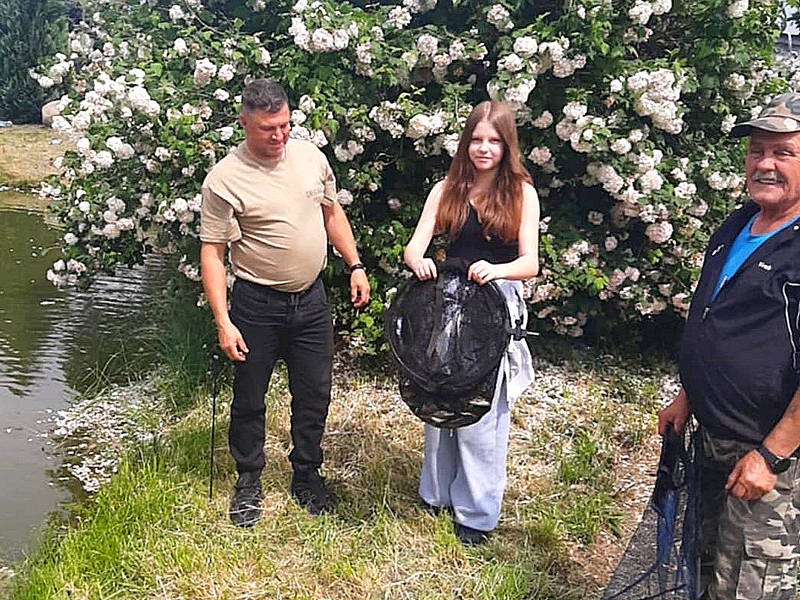 813d49a9-6e53-4fff-9c8f-2dd2b771cbe5 (1)