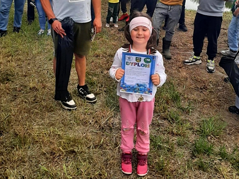 f6b8d30a-fe16-4ae5-b2cc-b218292d3243