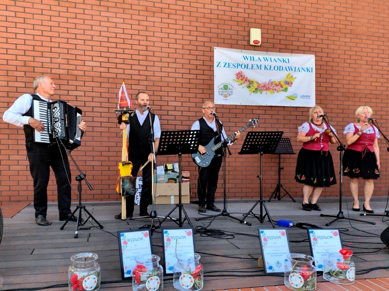 48342ba3-6c0f-40b7-8c8b-7aa359940072