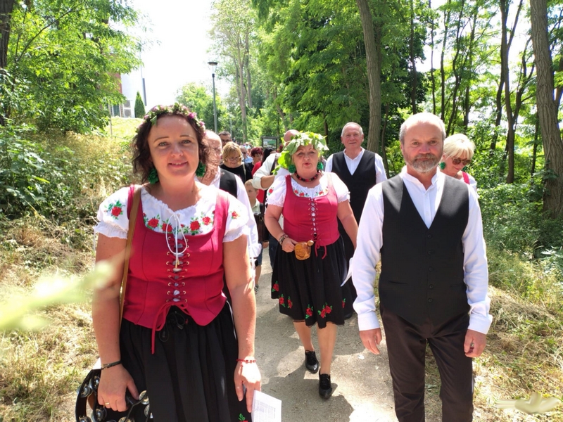 592e083f-0268-4b31-a748-28953c53b6d5