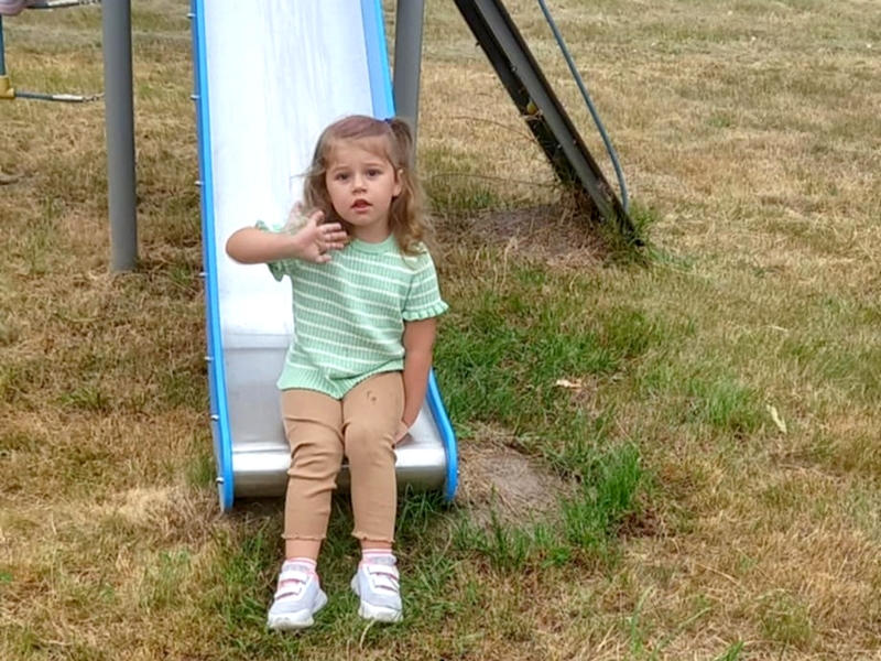 b4035dd3-a586-4a38-8ca0-62c5313fdd60