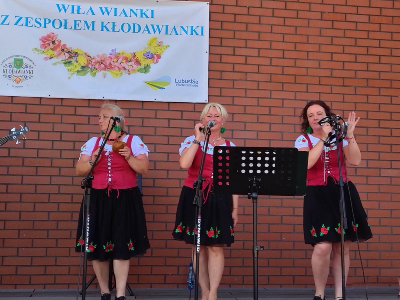 b5b62636-1dc7-4c9c-ba11-0ea223dd8308