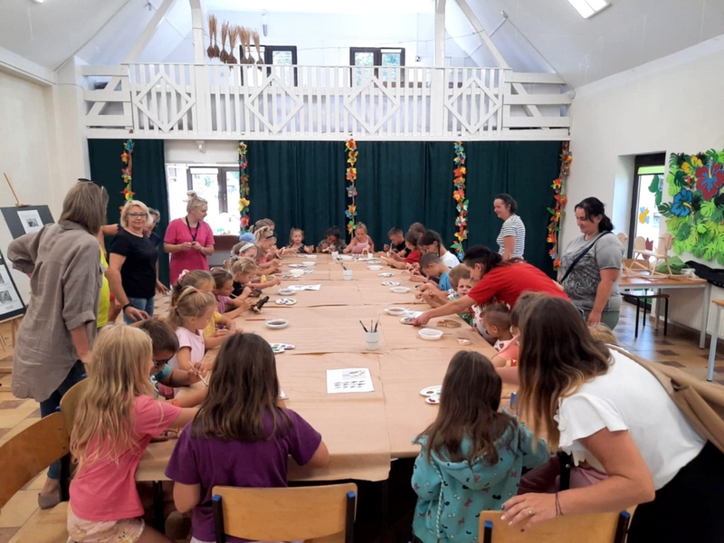 2d7c5ca3-45e2-4969-a8f5-f5c8cf79e144