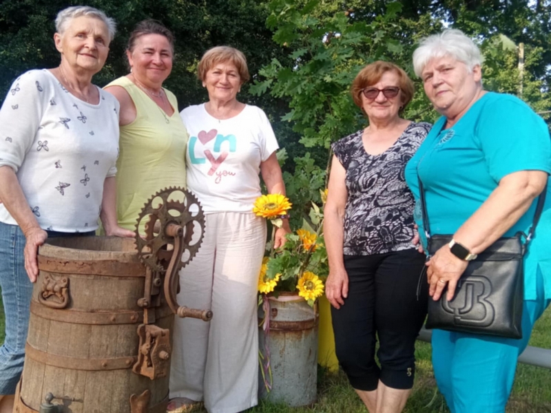 8d24dd42-7f7c-449e-b661-631492c1cea6