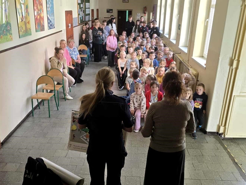 556210324_1556941458714579_9173030362586778586_n