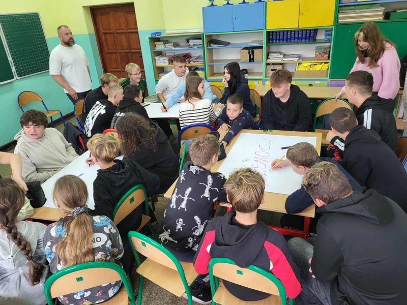 557212288_1556950498713675_8787172383706252689_n