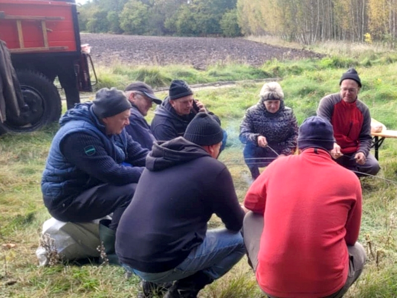 b7fcfd47-bd98-4786-93a8-a2577bbf78469