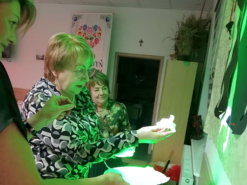 5a323068-af6b-49c5-afe5-48469e618629