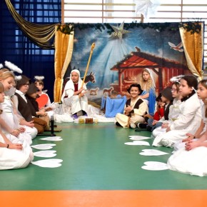 JASEŁKA I SZKOLNA WIGILIA W ZSP KARNICE