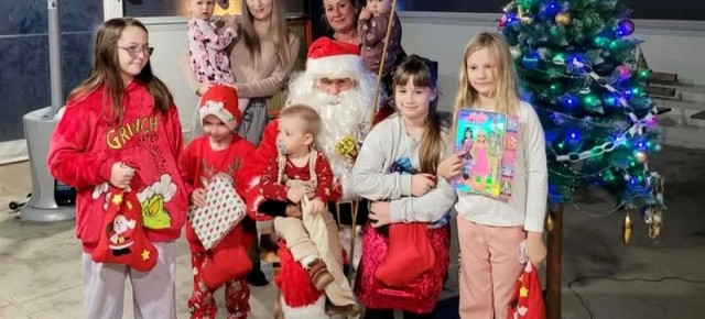 ŚWIĄTECZNE SPOTKANIE W NICZONOWIE ŚWIĄTECZNE SPOTKANIE W NICZONOWIE