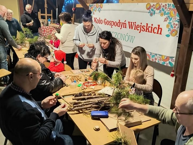 image-2242740299578369