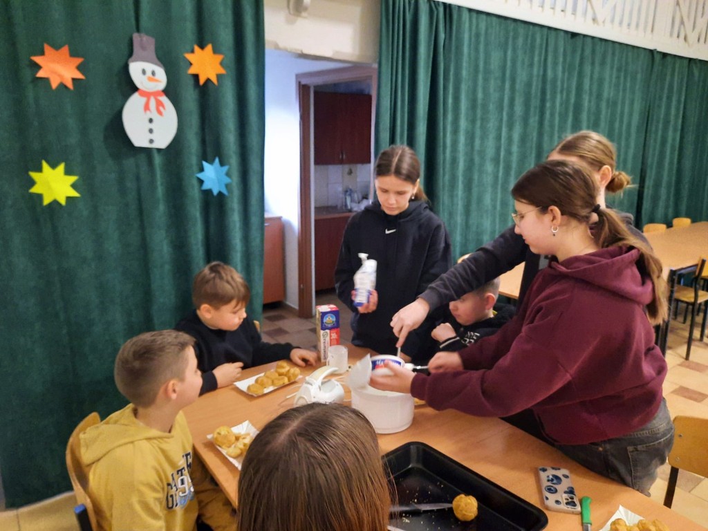 633914294_122176028558390394_1814484382754601254_n