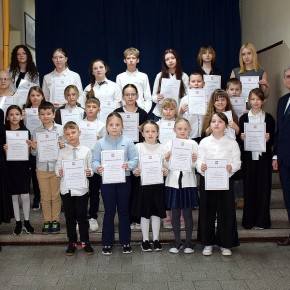 STYPENDIA NA PIERWSZE PÓŁROCZE DLA UCZNIÓW SP W CERKWICY