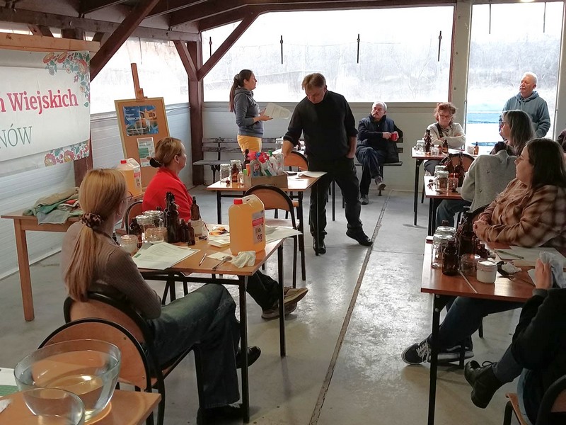 2fcf6332-5d89-46cb-a4c6-d8a8f28040fc