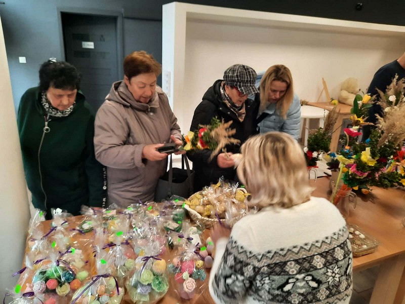 7b5cf19b-34cb-41ce-87c9-a73c89846c3c