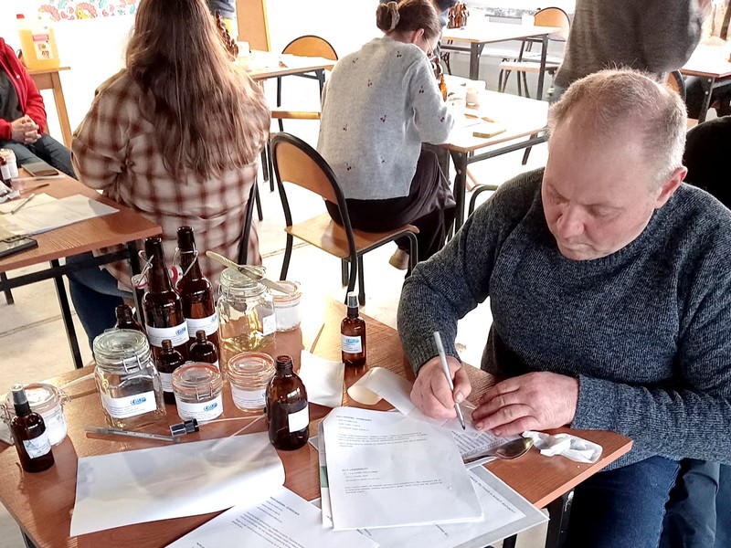 ba2613ac-a967-4810-a913-265467d0cd12