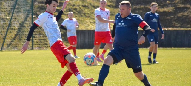 BEZBRAMKOWY REMIS W MECZU BIZONA Z ORŁEM ŁOŻNICA